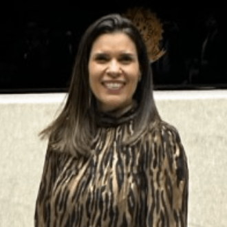 Camile Vieira | Gerente de Relações Institucionais e Governamentais da Abralatas - Associação Brasileira dos Fabricantes de Latas de Alumínio
